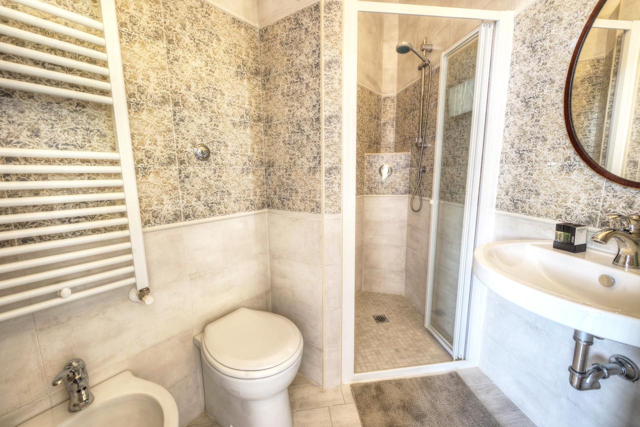 Villino Emanuele Bed & Breakfast Santa Marinella Exterior photo