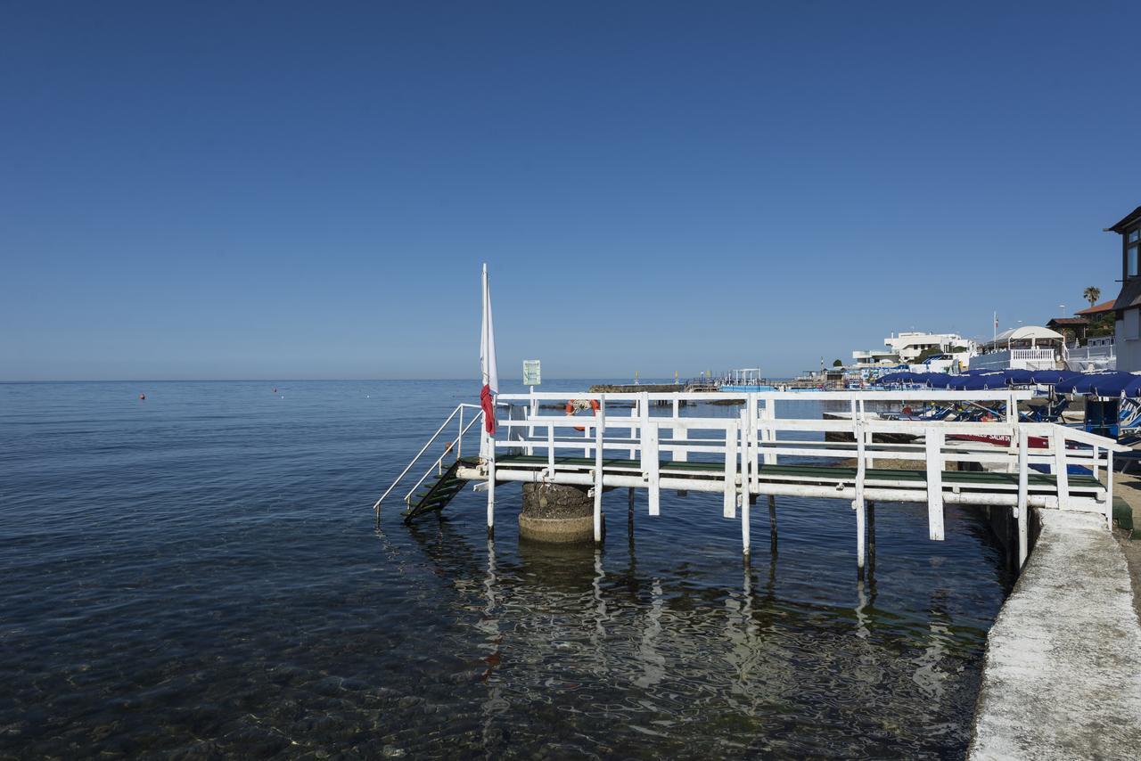 Villino Emanuele Bed & Breakfast Santa Marinella Exterior photo